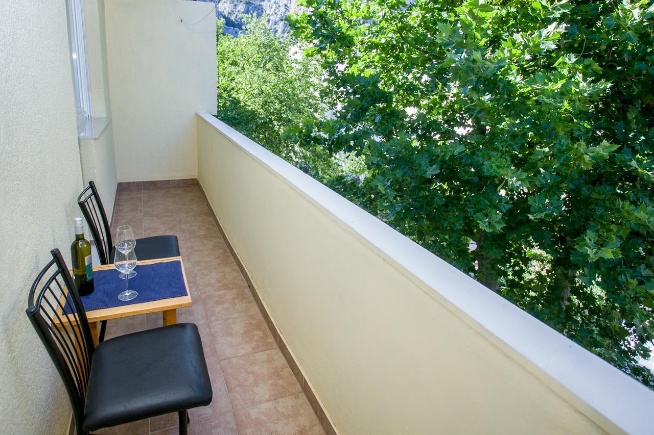 Apartment Omis Holiday Dış mekan fotoğraf