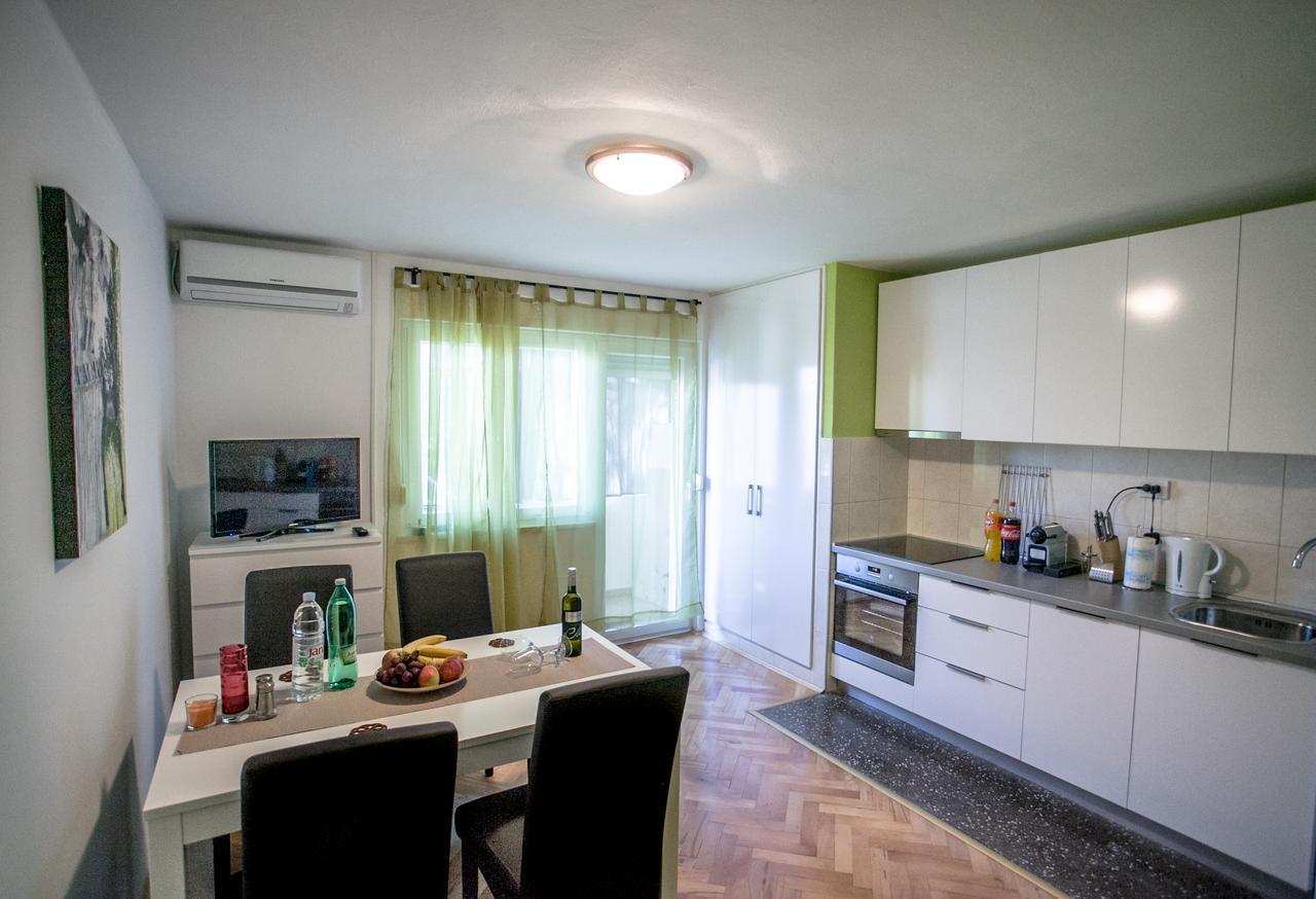 Apartment Omis Holiday Dış mekan fotoğraf