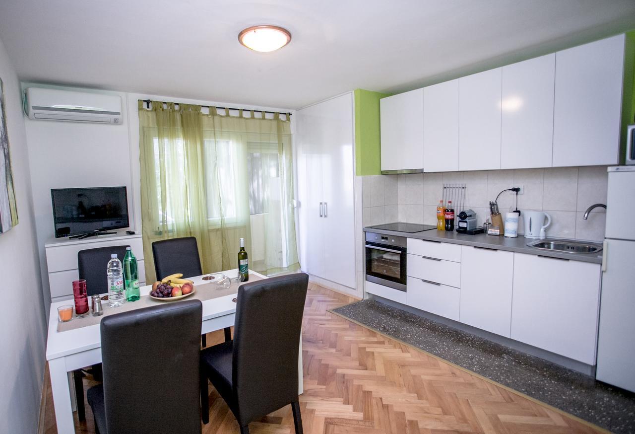 Apartment Omis Holiday Dış mekan fotoğraf