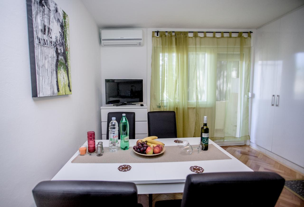 Apartment Omis Holiday Dış mekan fotoğraf