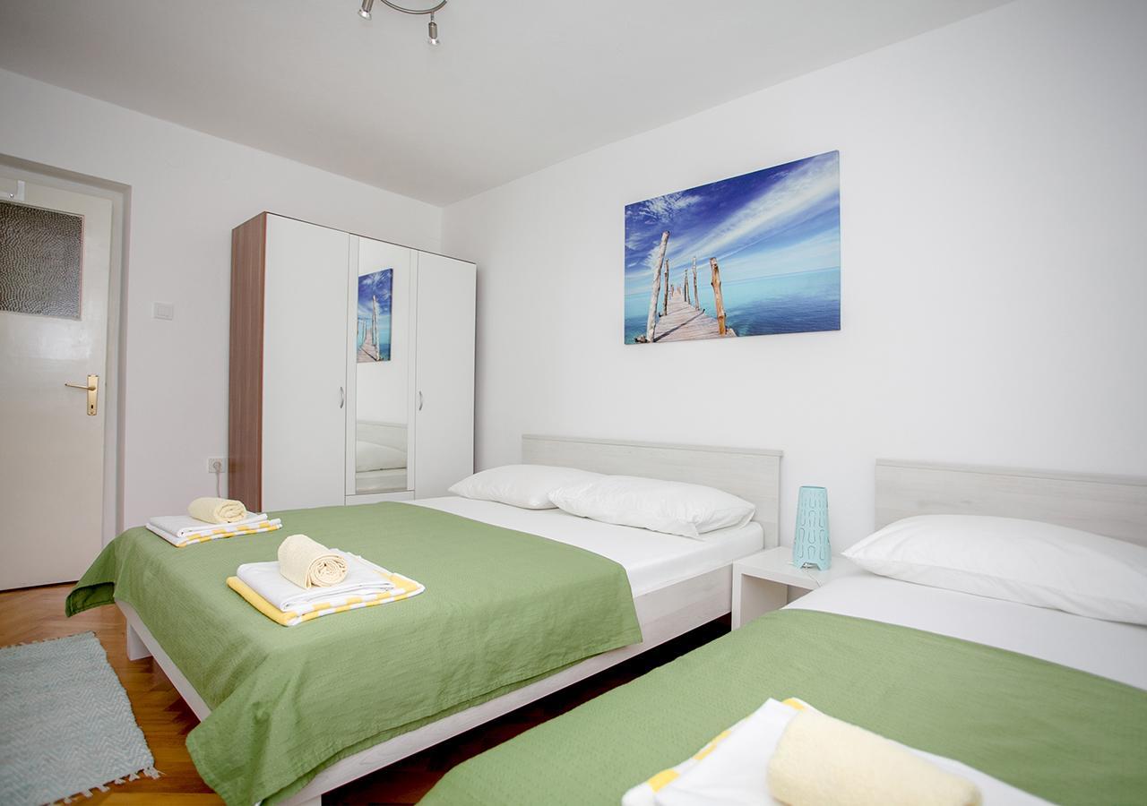 Apartment Omis Holiday Dış mekan fotoğraf